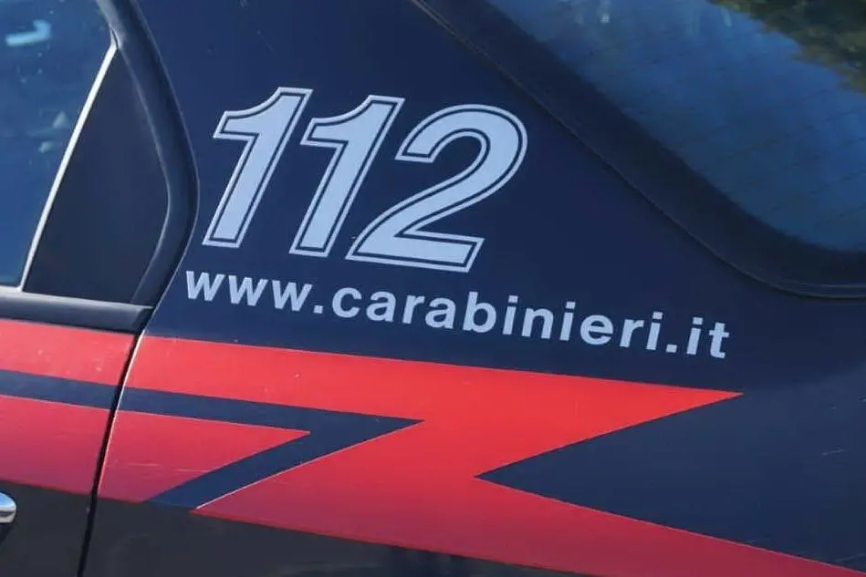 Un'auto dei carabinieri