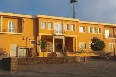 Il municipio di Erula (foto concessa dal Comune)