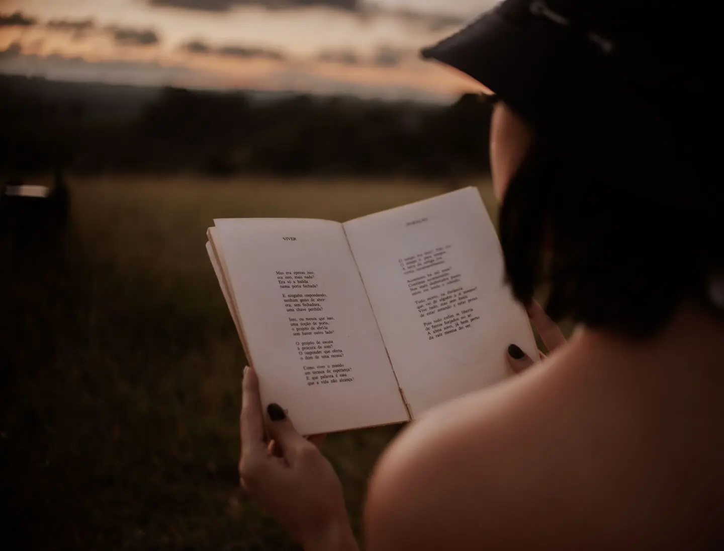 “Arvores” in sardo e italiano «La poesia, un’arte che nutre»