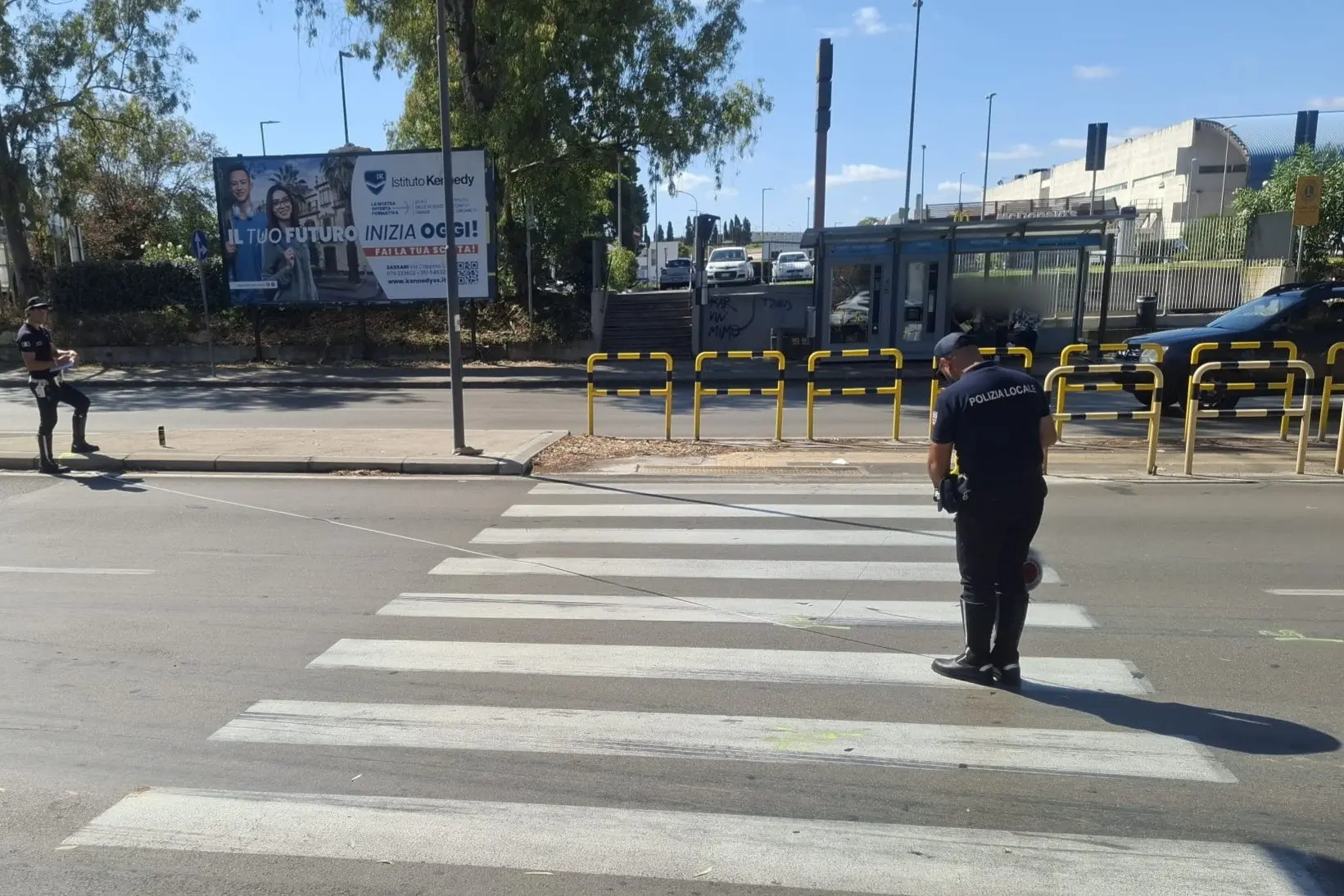 Sassari, la polizia locale sul luogo dell'incidente (foto Floris)
