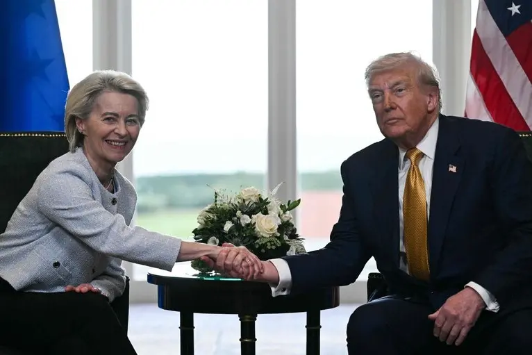 Donald Trump e Ursula von der Leyen (foto Ansa)