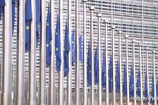 Bruxelles, bandiere a mezz'asta dopo la morte di Davide Sassoli