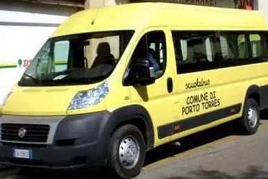 Lo scuolabus del comune (L'Unione Sarda - Pala)
