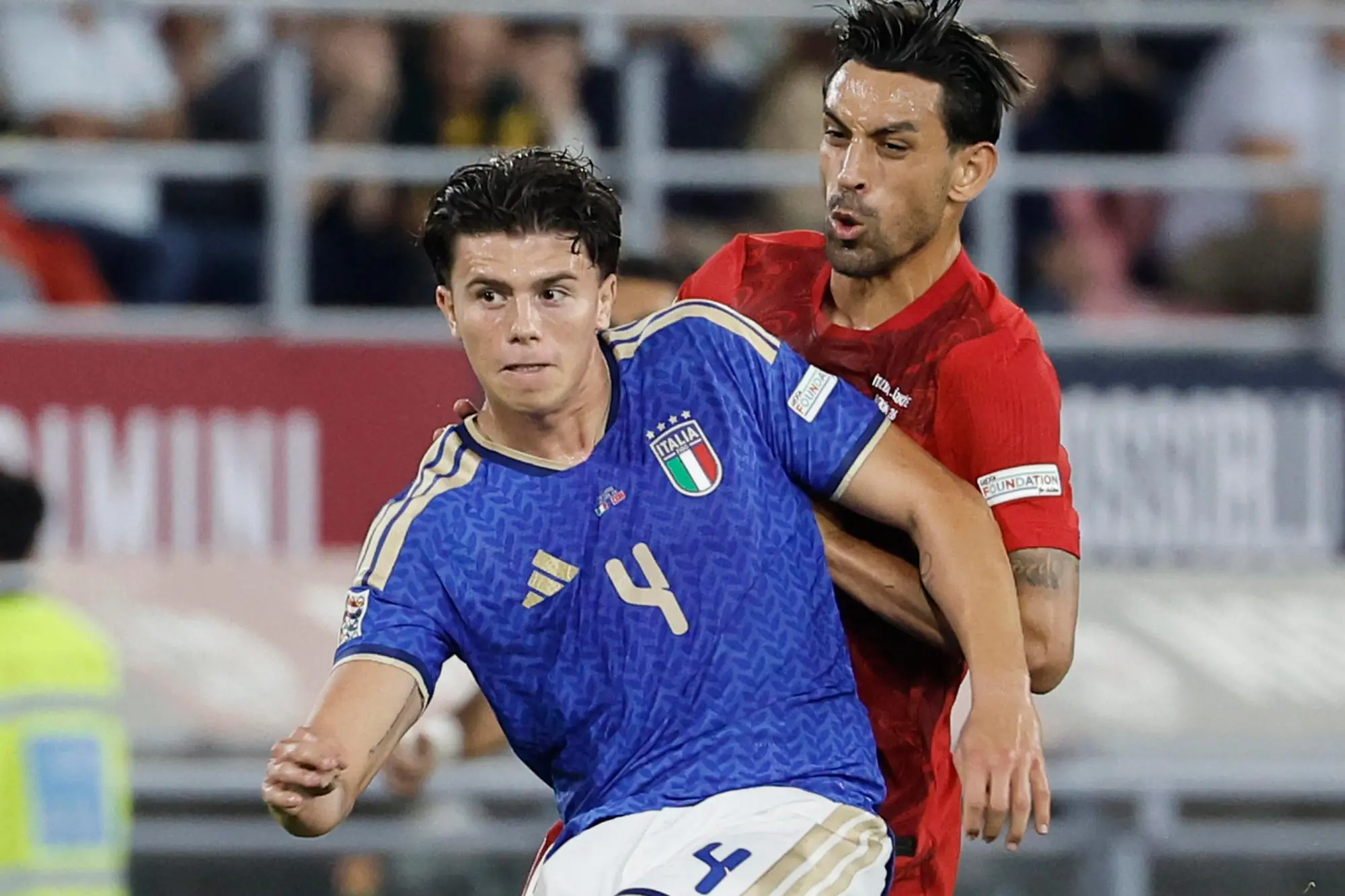 Tris Italia sulla Turchia, Romano firma l’assist del 3-1 Italy's Alessandro Romano and Turkey's IrfanCan Kahveci (R) in action during the UEFA Nations League soccer match, league phase, between Italy and Turkey at Renato Dall'Ara stadium in Bologna, Italy, 5 October 2026. ANSA / ELISABETTA BARACCHI