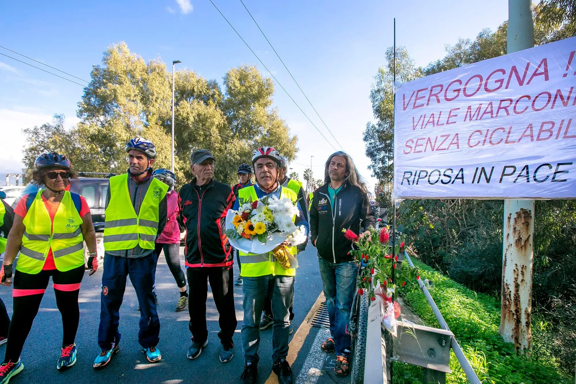 Un momento della manifestazione (L'Unione Sarda - Messina)