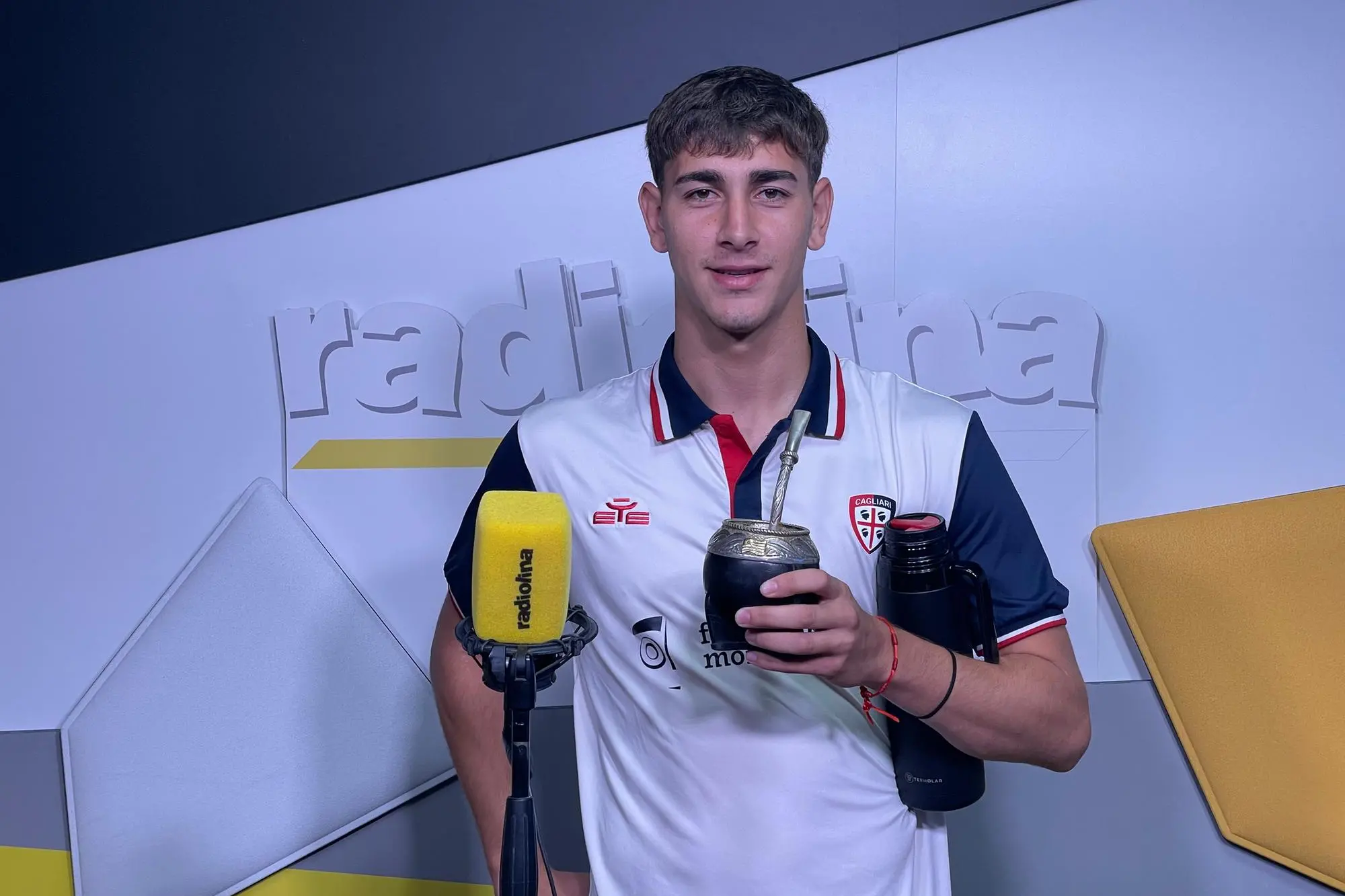 Rodríguez: «Sappiamo che è un momento difficile, ma presto tornerà la vittoria» Juan Rodríguez ospite a Il Cagliari in diretta su Videolina e Radiolina