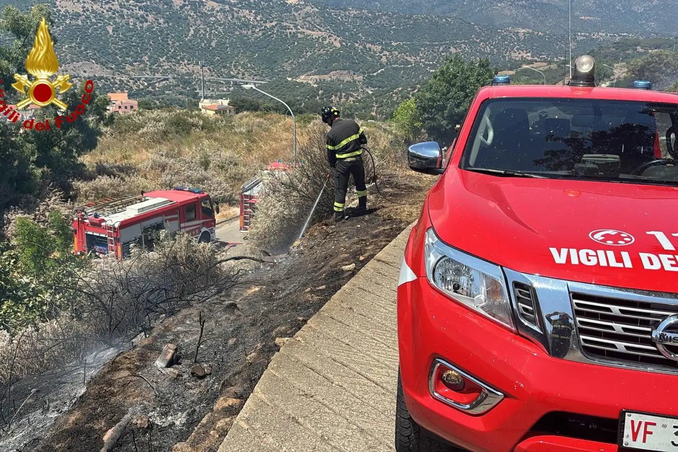 Incendio a Nuoro (foto Vigili del fuoco)