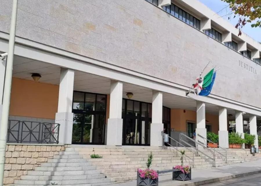 Gallura, bimba filma il padre che picchia la mamma: l’uomo condannato a due anni