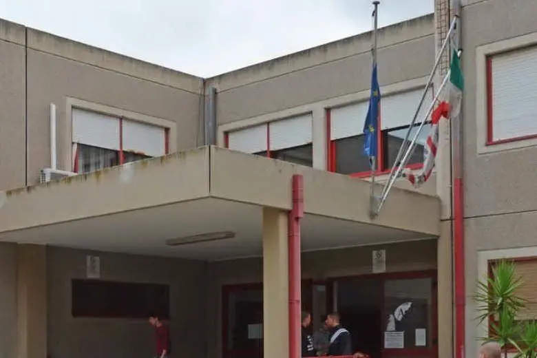 L'istituto Azuni di Cagliari (archivio L'Unione Sarda)
