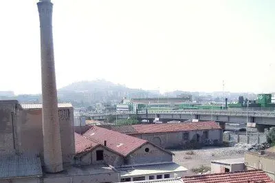 La ciminiera dell'ex distilleria