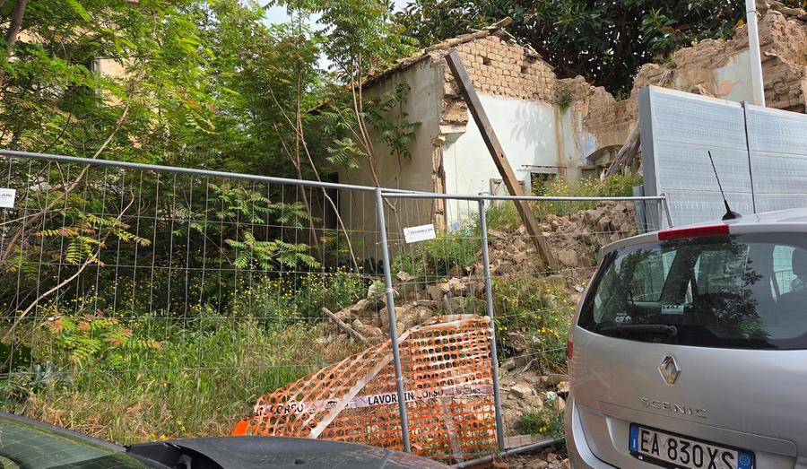 I crolli favoriscono il lento declino di Villa Fadda