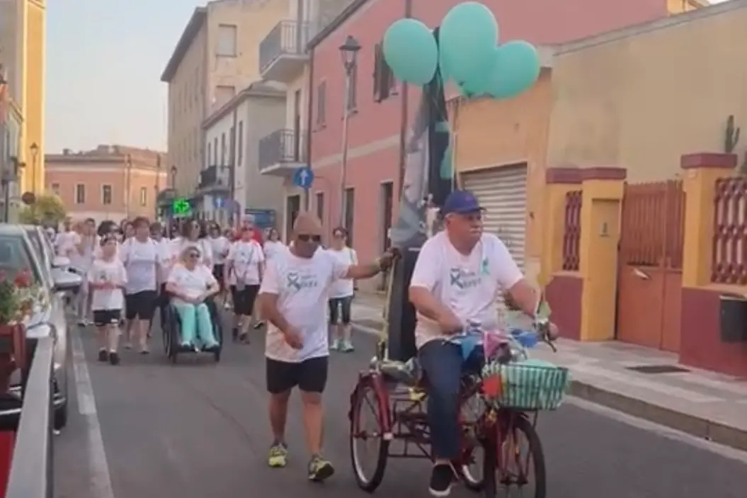 La precedente edizione della camminata contro il tumore ovarico
