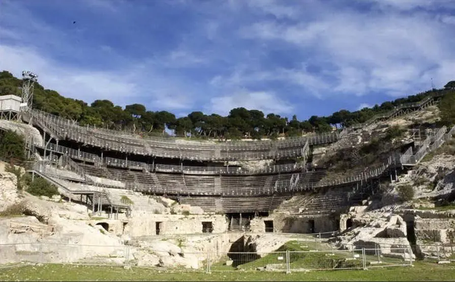 L'anfiteatro Romano a Cagliari (archivio L'Unione Sarda)
