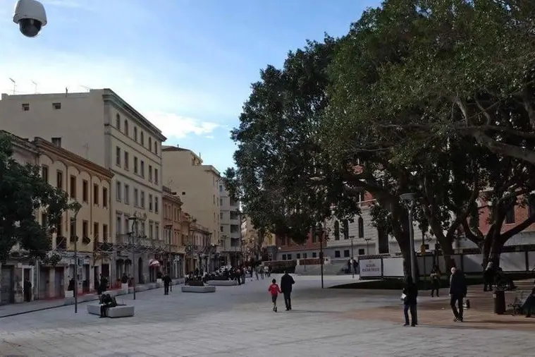 Piazza Garibaldi a Cagliari (archivio L'Unione Sarda)