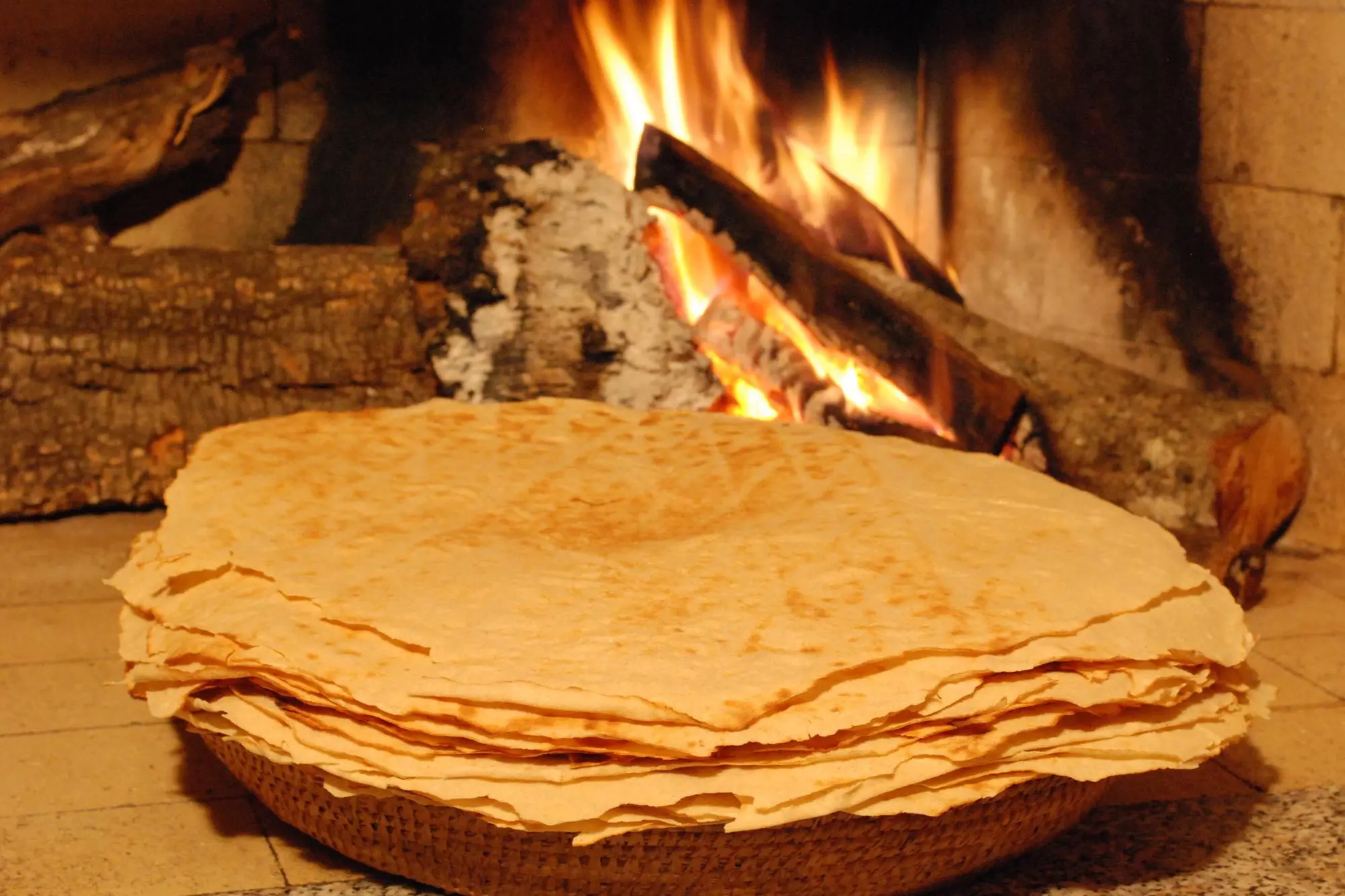 Il pane carasau  (archivio L'Unione Sarda/rt)
