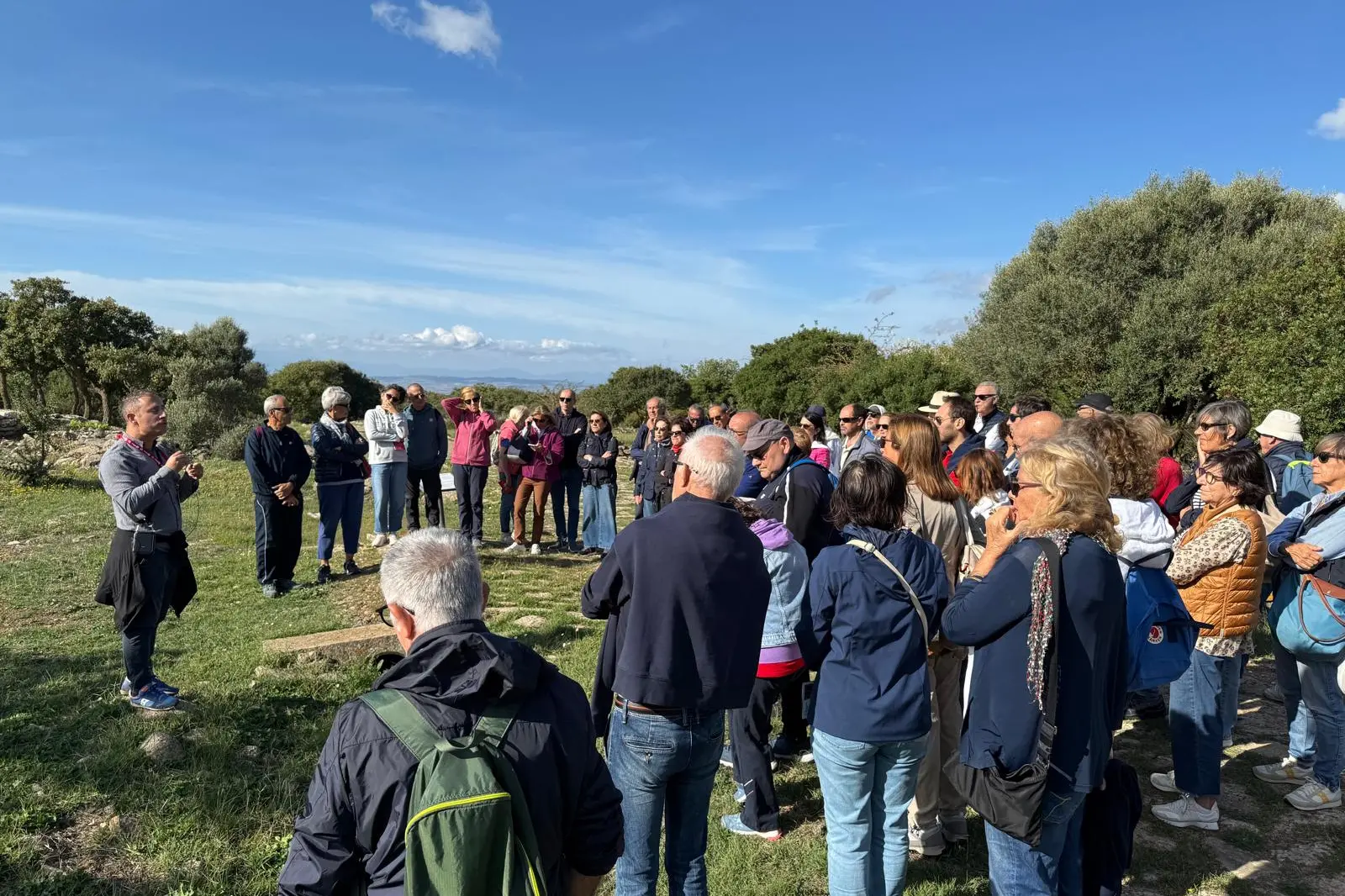 I visitatori nel sito archeologico, Serri (foto Scano)
