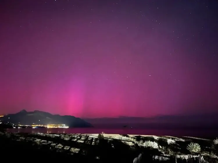 L'aurora boreale fotografata a Tortolì (foto Luca Cristo)