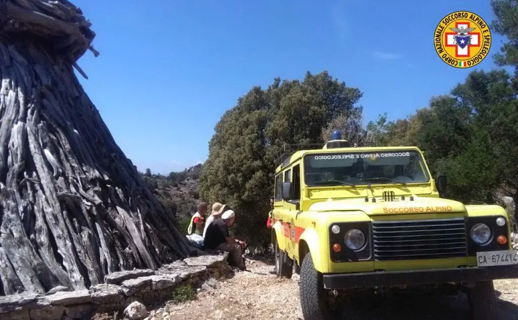 Una pausa durante l'operazione di soccorso