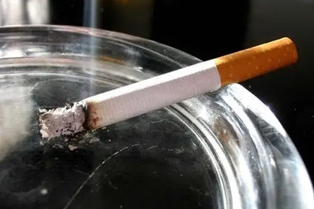 Una sigaretta