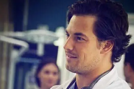 Giacomo Gianniotti sul set