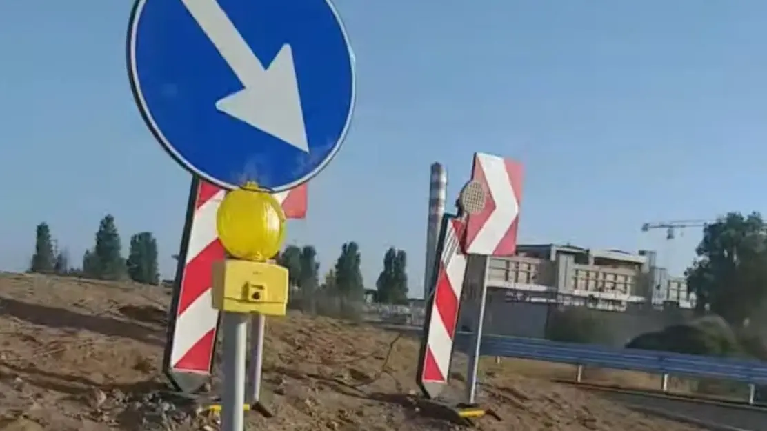 https://immagini.unionesarda.it/version/c:OTkzNDcyODgtZWQzZC00:NWYwMThiZjgtZmMwMi00/image.webp?f=16:9