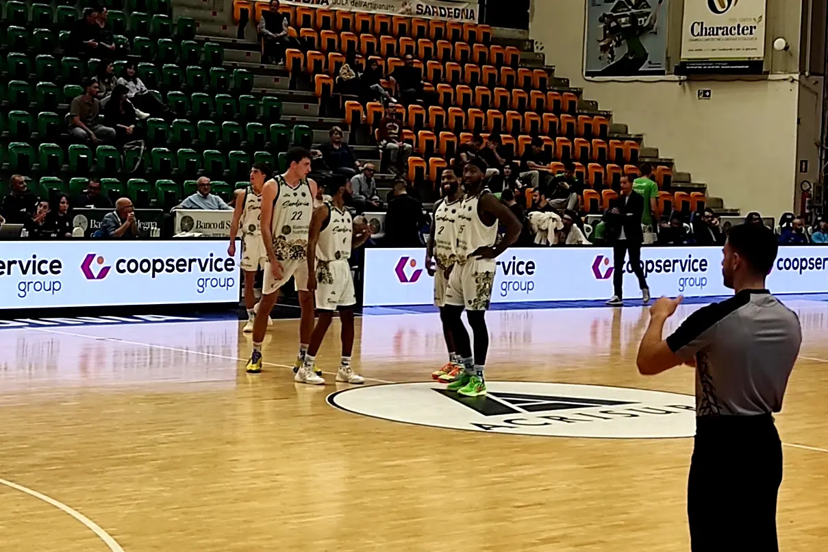 Prima vittoria per la Dinamo (foto G. Marras)