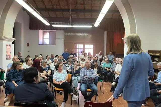 L'assemblea a Milis (foto Sara Pinna)