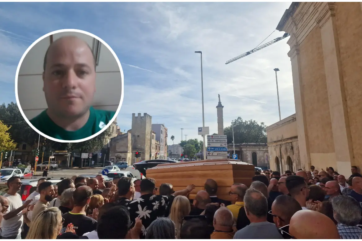 I funerali di William Manca, nel riquadro (foto L'Unione Sarda)