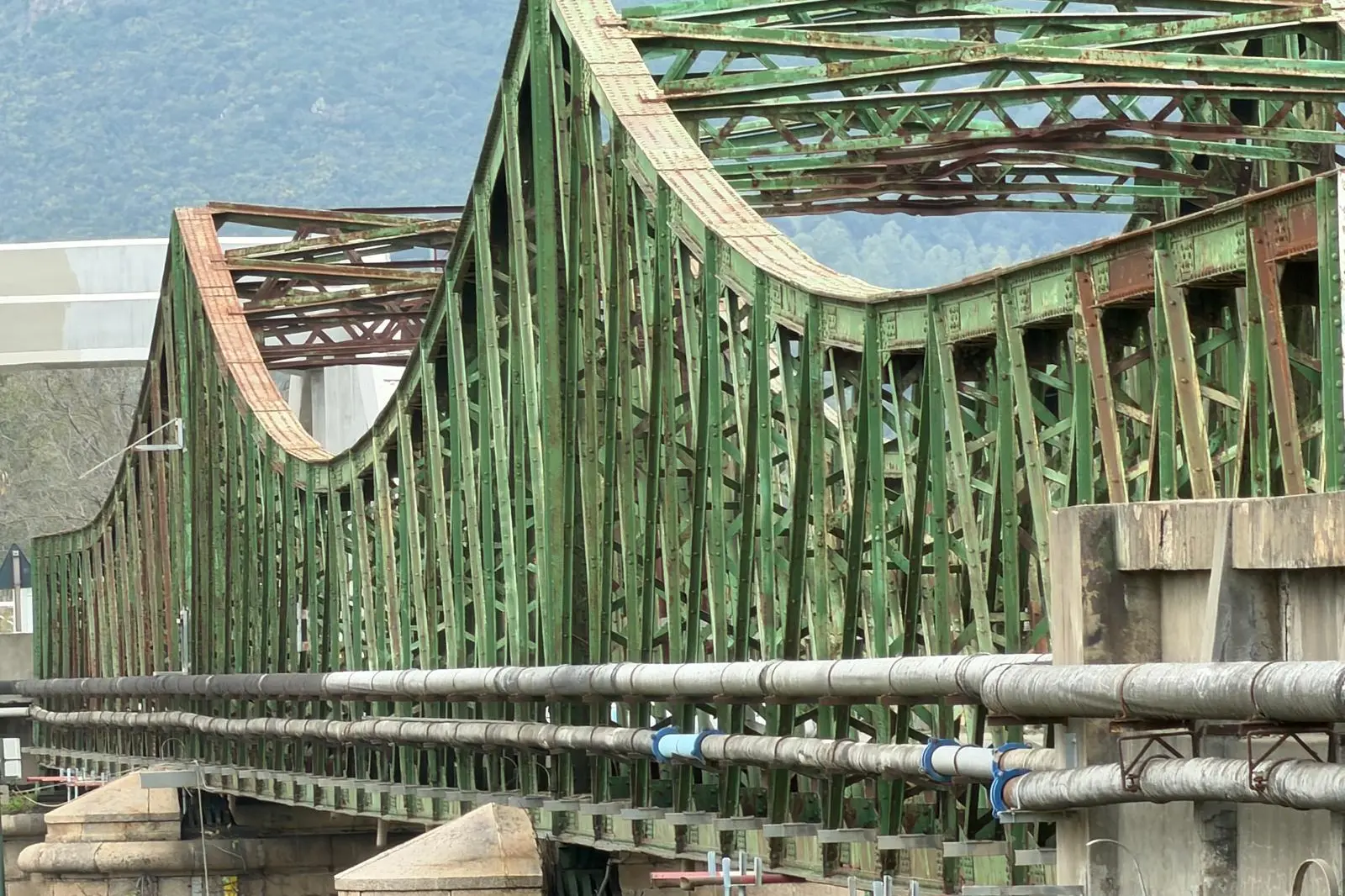 Il ponte di ferro sul Flumendosa