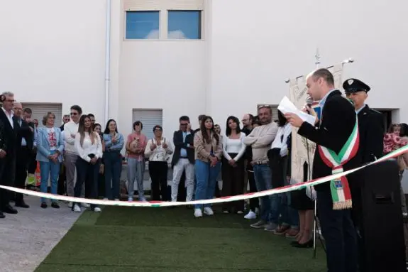 L'inaugurazione dell'asilo comunale di Sennori (foto concessa)
