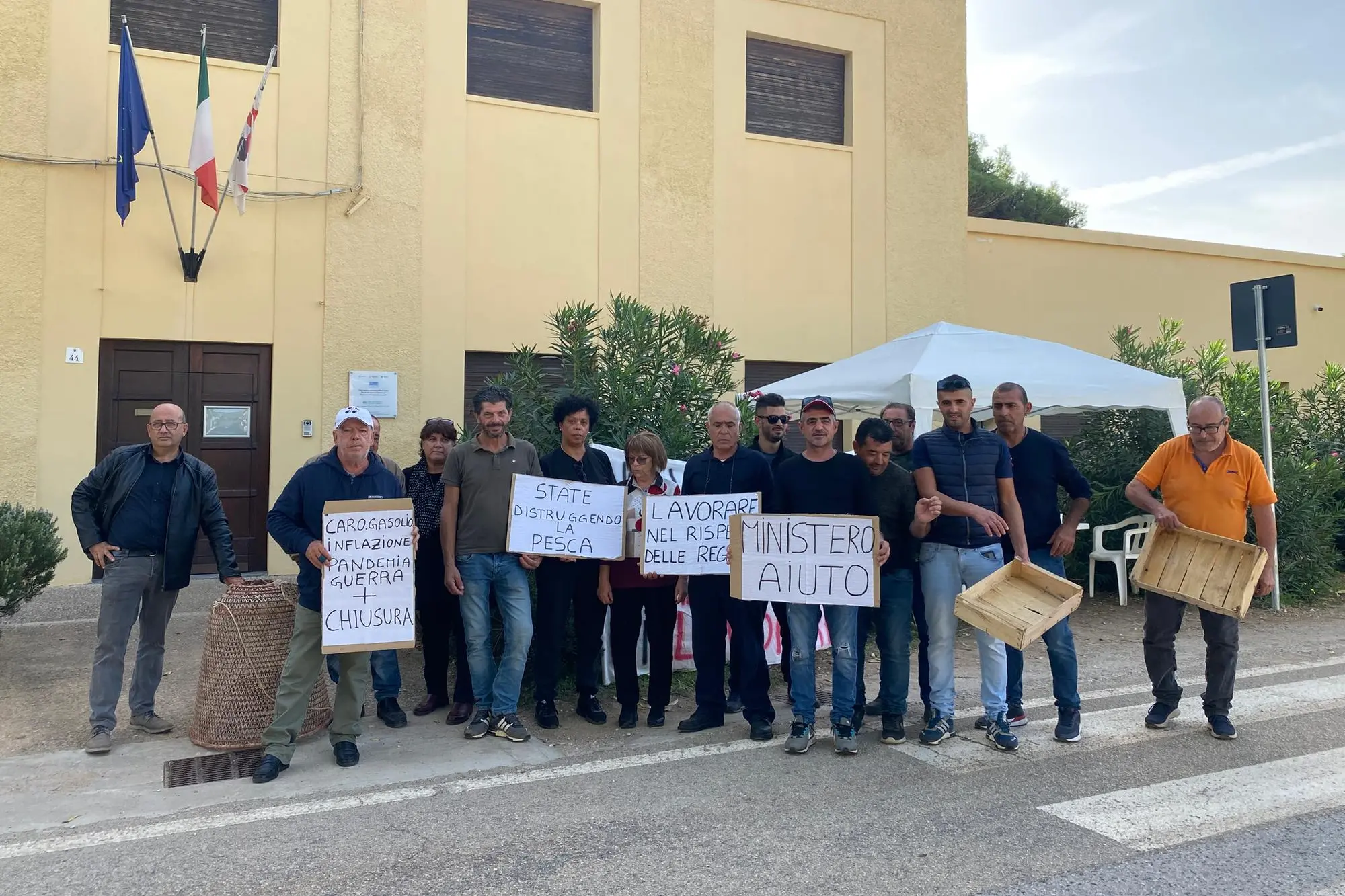 I pescatori del comitato Cigarellu (foto Fiori)