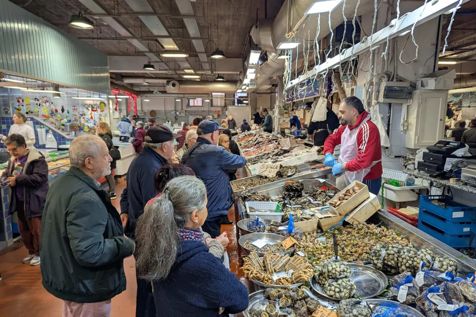 Cagliari, il mercato comunale di via Quirra (Archivio L'Unione Sarda)