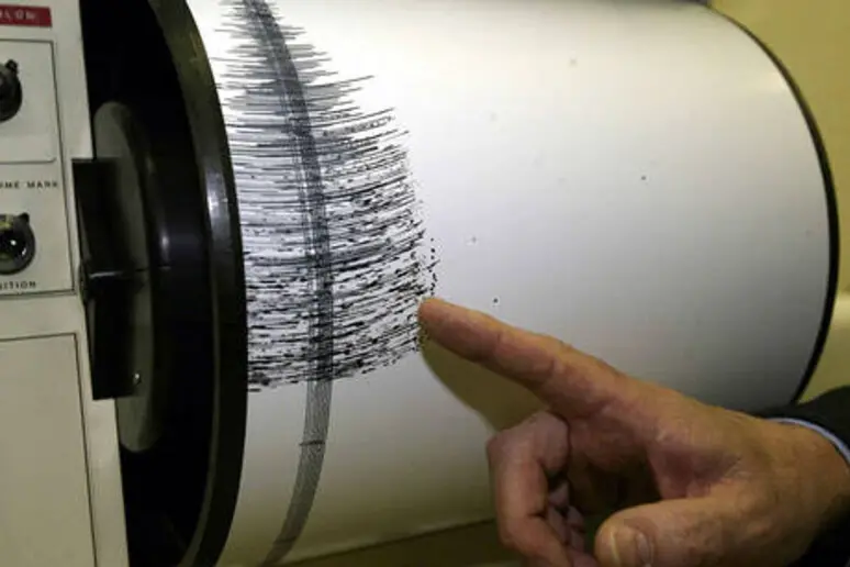 Terremoto (foto Ansa)