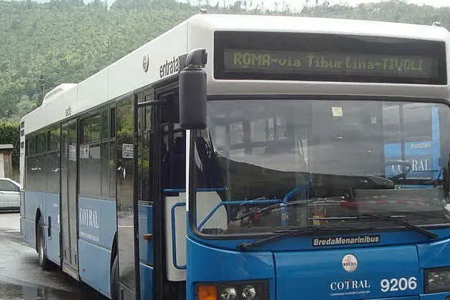 Un autobus Cotral