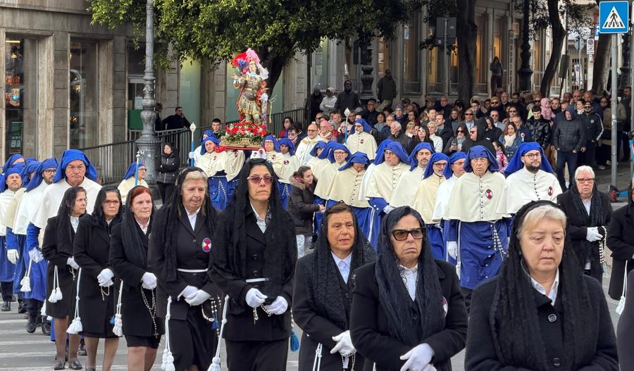 Sant’Efisio, il primo voto è sciolto