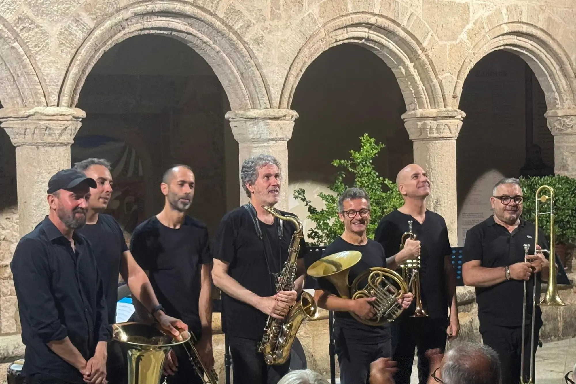 Il Blue Note Brass Sextet plus drums