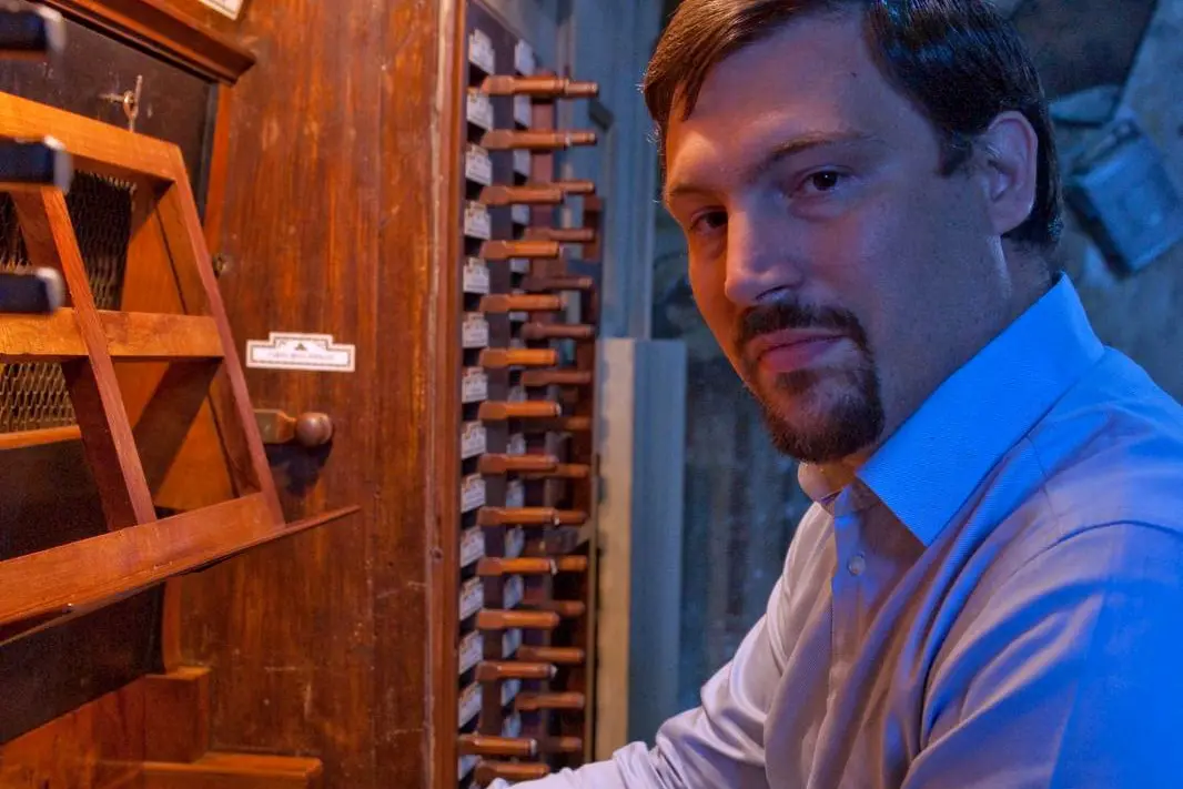 L'organista Rodolfo Bellatti
