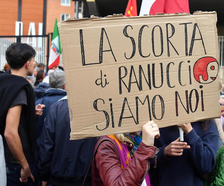 Tutta l’informazione scende in piazza: «No alle intimidazioni»