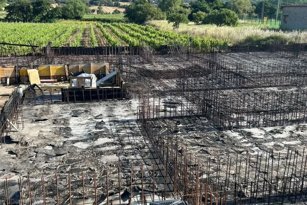 Il sito incendiato