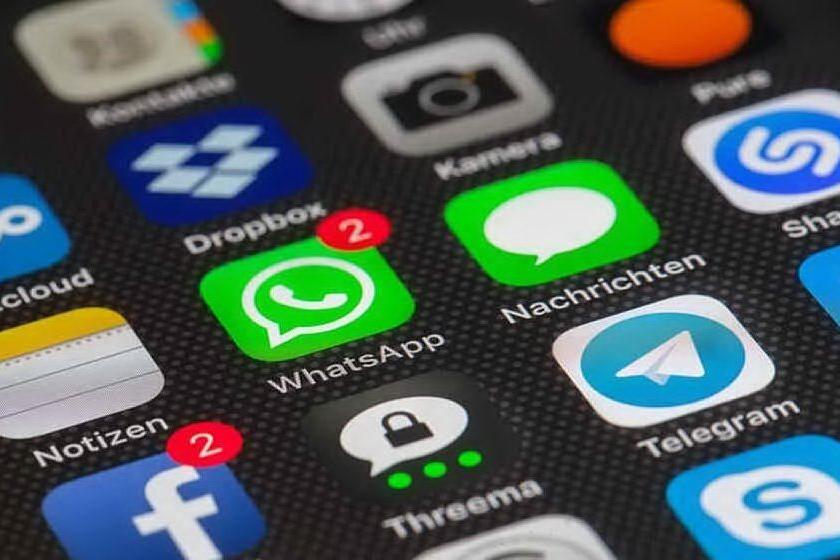 WhatsApp down per tre ore, problemi con l'invio di foto e messaggi vocali