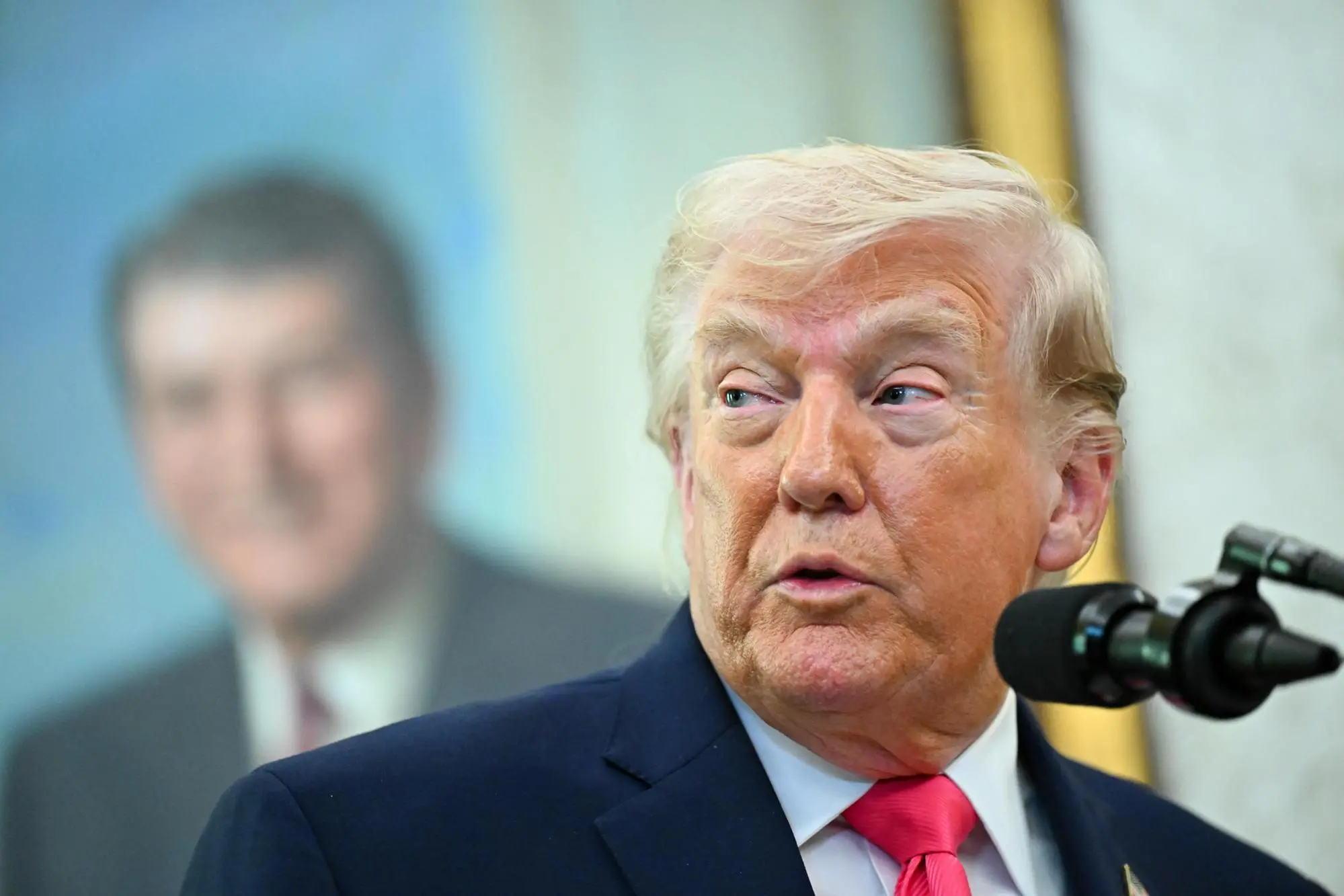 epa12847045 US President Donald Trump speaks during a swearing-in ceremony in the Oval Office of the White House in Washington, DC, USA, 24 March 2026. Markwayne Mullin was confirmed as Department of Homeland Security (DHS) secretary, placing the Oklahoma senator in charge of a Trump administration immigration crackdown that has triggered a 37-day funding shutdown of the cabinet agency. EPA/GRAEME SLOAN / POOL