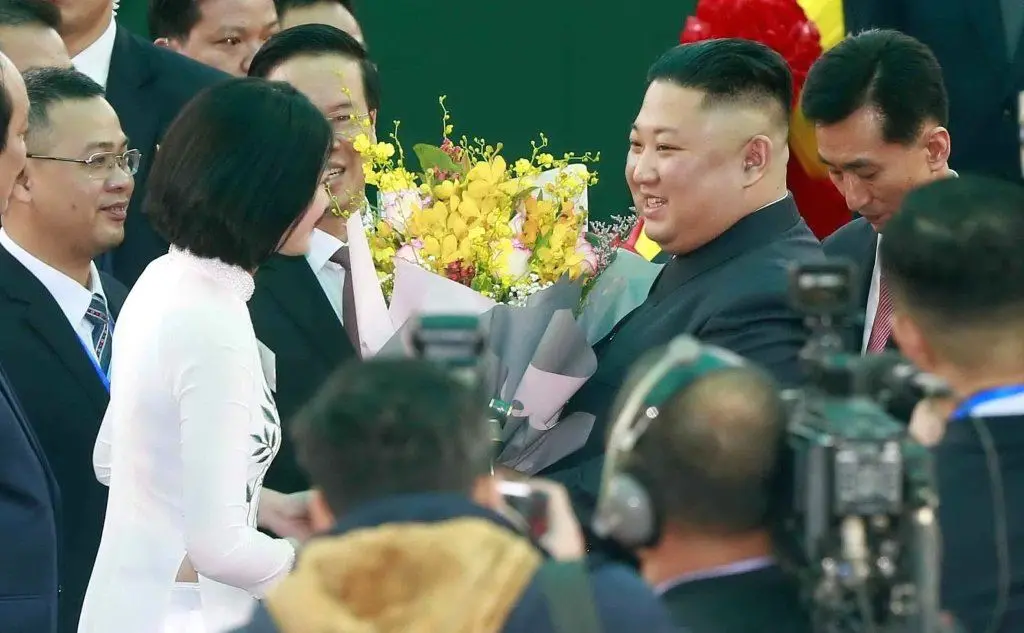 Kim è stato accolto dai leader locali
