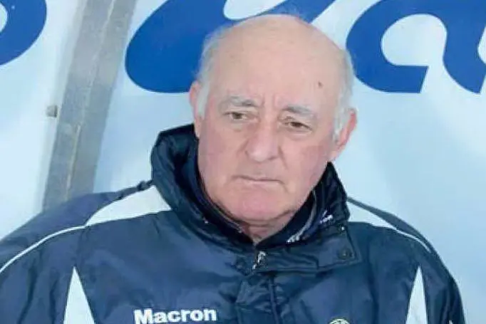 L'ex allenatore del Cagliari Carletto Mazzone