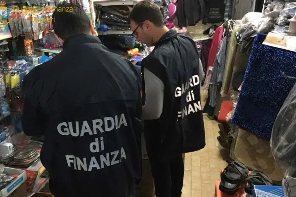 I controlli (Foto Guardia di Finanza)