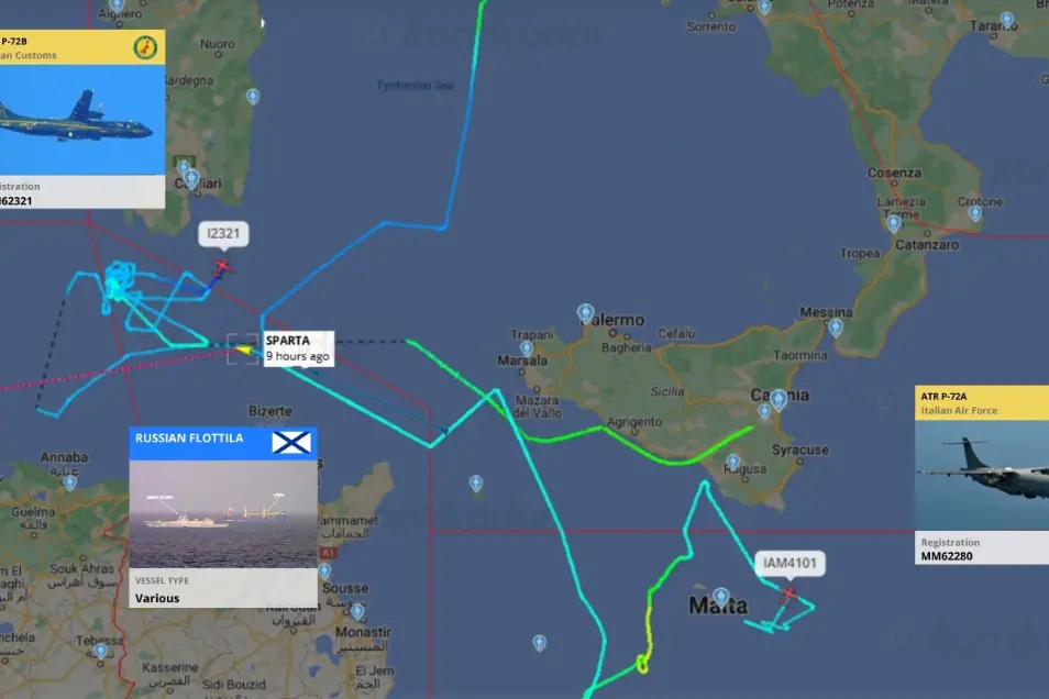 La flottiglia russa al largo della Sardegna (foto Itamilradar.com)