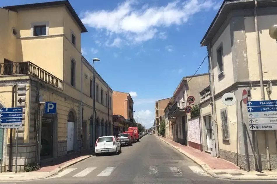 Viale Trieste, una delle strade principali di San Gavino Monreale (foto Pittau)