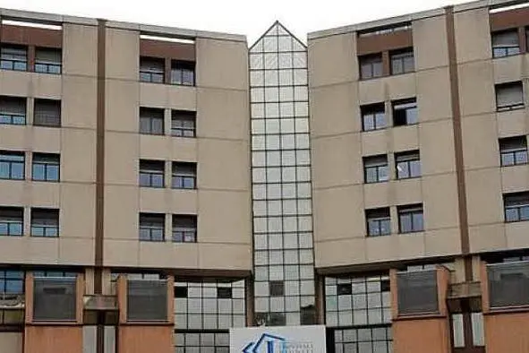 La facciata dell'ospedale di Ancona (foto da Ministero dell'Interno)
