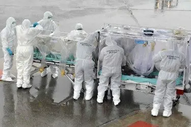 Un momento della simulazione del trasporto di un paziente affetto da Ebola