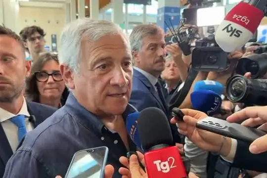 Carburanti, Tajani: extraprofitto è parolaccia, sa di Unione Sovietica