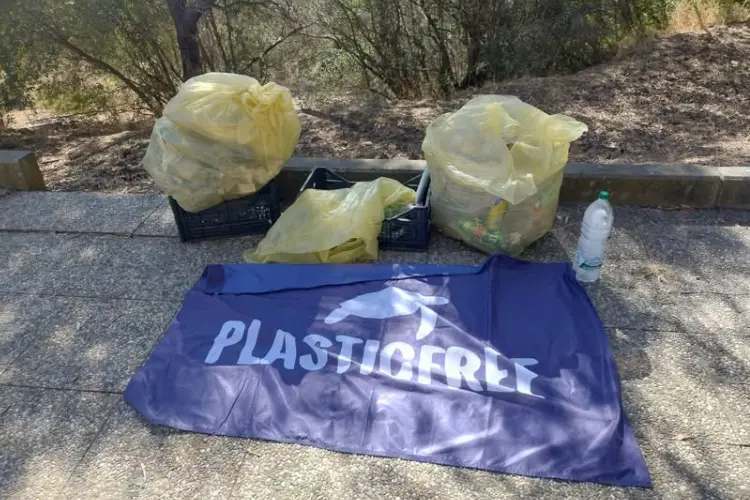 La raccolta rifdi Plasti free a Sennori (foto concessa)